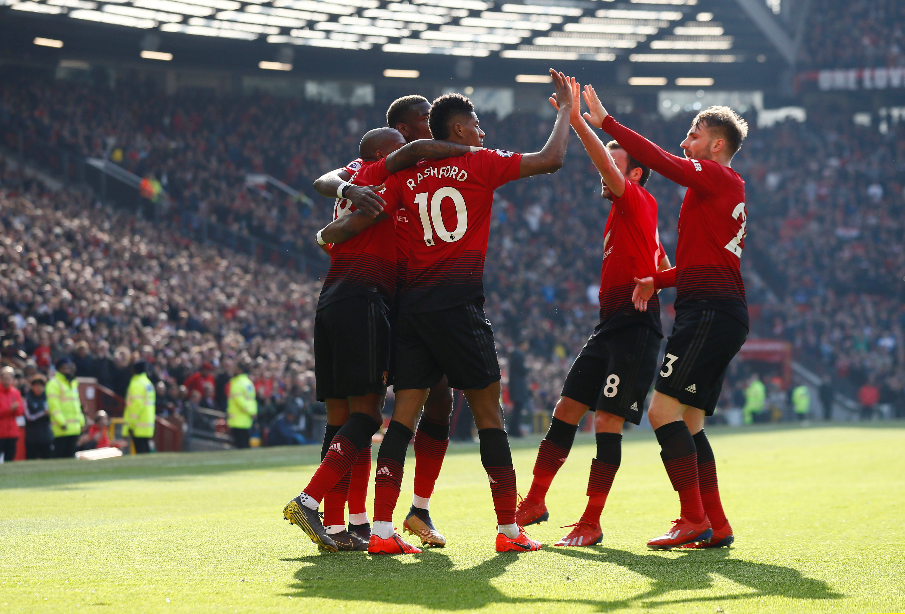 多位年轻球 多位年轻球